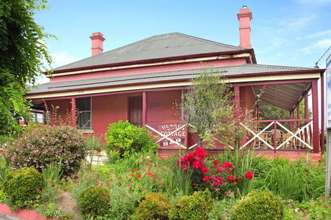 Henrys Cottage - Accommodation Noosa 4