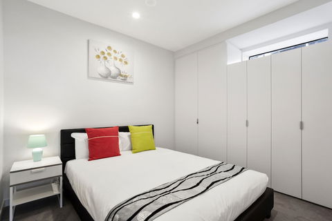Platinum City Serviced Apartments - Accommodation Noosa 1