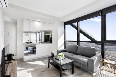 Platinum City Serviced Apartments - Accommodation Noosa 2
