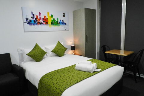 Motel 24 - Accommodation Noosa 7