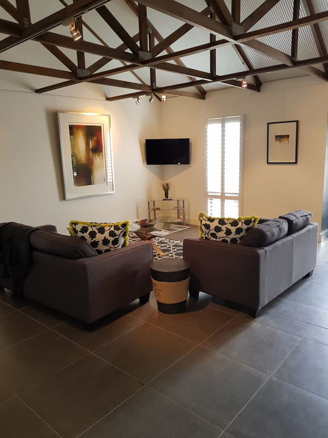 Irongate Studio - Accommodation Noosa 5