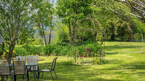 Vicarage View Cottage - Accommodation Noosa 3