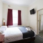 Knickerbocker Hotel - Accommodation Noosa 0
