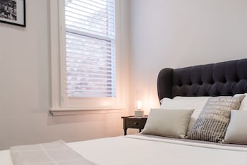 Bespoke On Main - Accommodation Noosa 1
