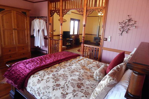 R On The Downs BnB & Spa Cottages - Accommodation Noosa 4