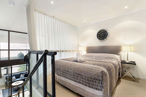 Surry Hills Modern One Bedroom Apartment - GOU - Accommodation Noosa 2