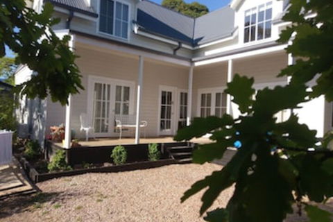 Malley House - Accommodation Noosa 0