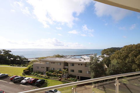 Oasis, Unit 11/5 Laman Street - Accommodation Noosa 1
