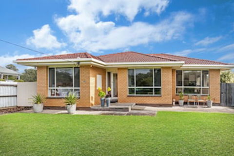 HAKUNA MATATA (No Worries) - Accommodation Noosa 0