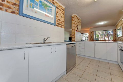 Bay Parklands Unit 22 / 2 Gowrie Avenue - Accommodation Noosa 3
