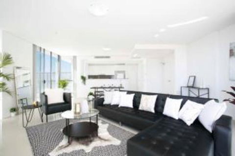 Palatial Penthouse Apartment Phenomenal Views - Accommodation Noosa 1