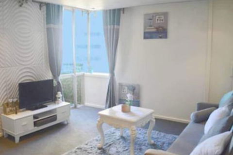King Deluxe Apartments - Accommodation Noosa 1