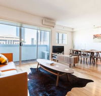 LANCE 1BDR Melbourne Apartment - Accommodation Noosa