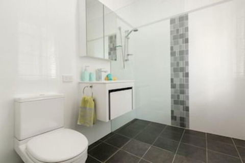 Tallywood 4 Bedroom - Accommodation Noosa 5