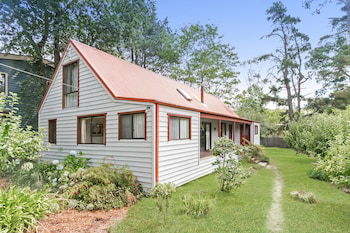 Arcadia Cottage - Accommodation Noosa 0