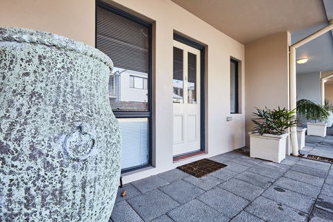 Fremantle Townhouse Unit 4 - Accommodation Noosa 0