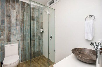 Half Moon Cottage - Accommodation Noosa 3