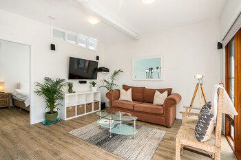 Half Moon Cottage - Accommodation Noosa 0