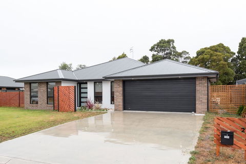 Euphoria House - Accommodation Noosa 2
