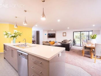 Euphoria House - Accommodation Noosa 0