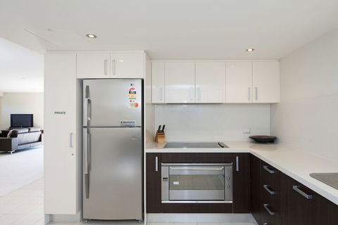 Dolphin Cove Unit 13 / 2 6 Government Road - Accommodation Noosa 5