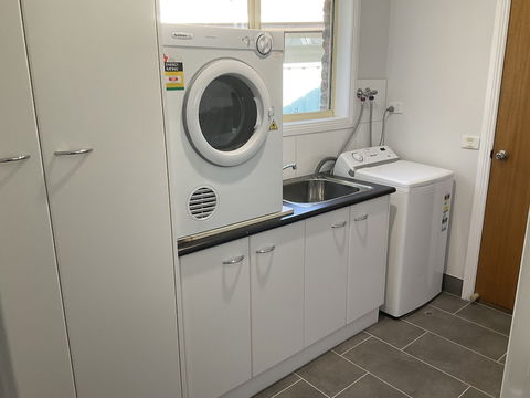 Valley View Townhouse - On The RAIL TRAIL - Accommodation Noosa 3