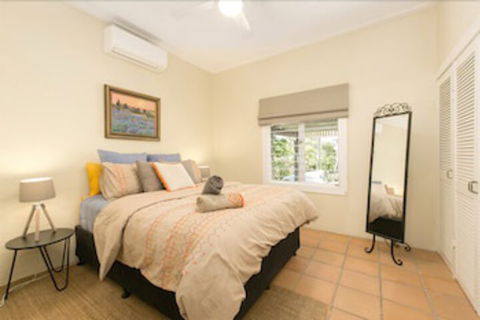Tallywood Hacienda - Accommodation Noosa 2