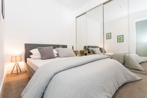 Urban Oasis - Designed Service Apartment - Accommodation Noosa 3