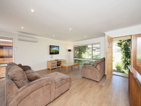 Neptunes Rest 55 Corrie Parade - Accommodation Noosa 4