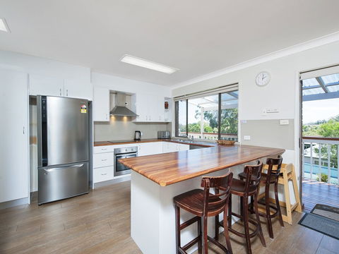 Neptunes Rest 55 Corrie Parade - Accommodation Noosa 1