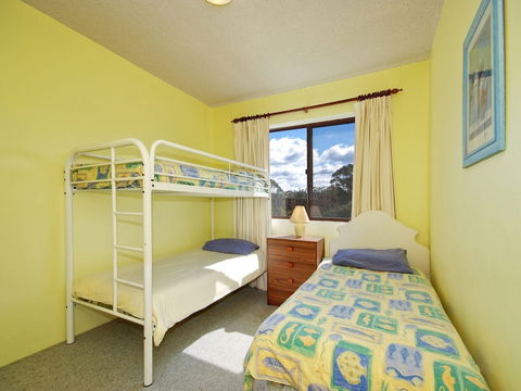 Promenade Unit 10 / 8 Intrepid Close - Accommodation Noosa 6