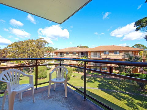 Promenade Unit 10 / 8 Intrepid Close - Accommodation Noosa 1