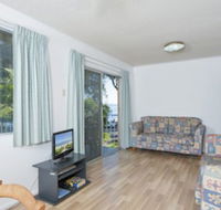 Shipmates Unit 2/51 Christmas Bush Avenue - Accommodation Noosa