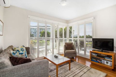 RESORT On The BEACH 4118 / 19 - Accommodation Noosa 0