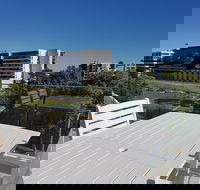 Beau Monde Apartments Newcastle - Worth Place Apartment - Accommodation Noosa