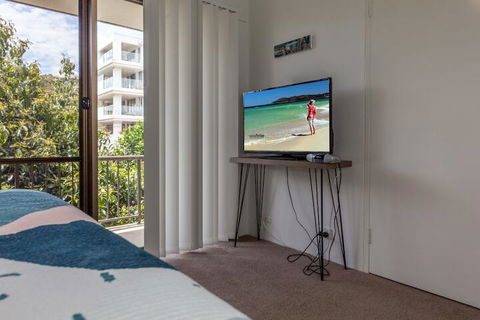 Tradewinds Unit 3 110 Victoria Parade - Accommodation Noosa 2