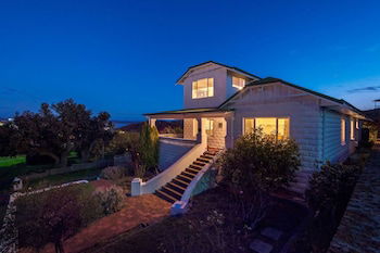 Serpentine Rose - Accommodation Noosa 2