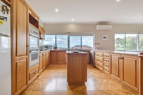 Serpentine Rose - Accommodation Noosa 3