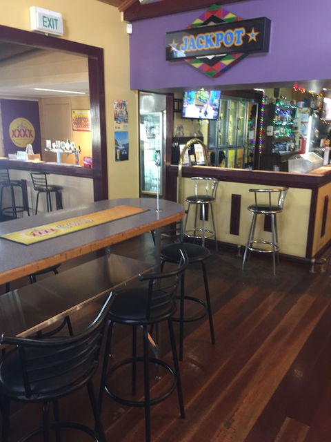 Westside Tavern And Motel - Accommodation Noosa 3