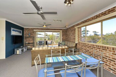 Cottage Court 10 Nelson Bay - Accommodation Noosa 0
