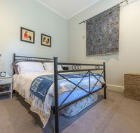 Exquisite 4 Bedroom House with Pool - Accommodation Noosa