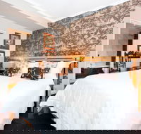 UM616 Sleek Split Level City Oasis in Ultimo - Accommodation Noosa