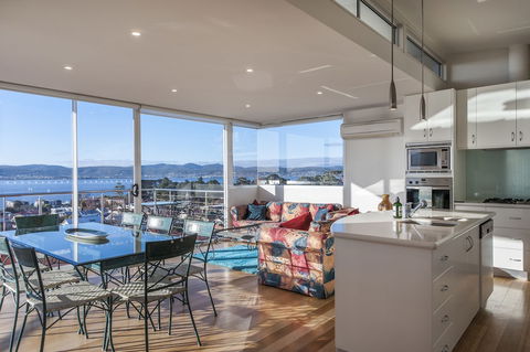 Sandy Bay Sensation - Accommodation Noosa 2