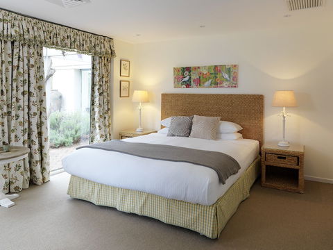 Winmark Wines - Accommodation Noosa 2