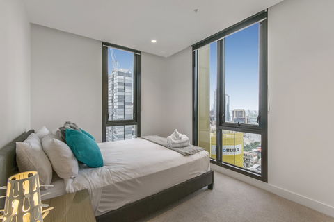 Serviced Apartments Melbourne - Empire - Accommodation Noosa 4
