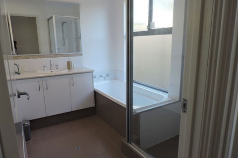 Endless Summer - Accommodation Noosa 4
