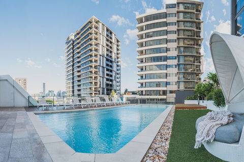 2 Bed Brisbane Resort Apartment - Accommodation Noosa 7