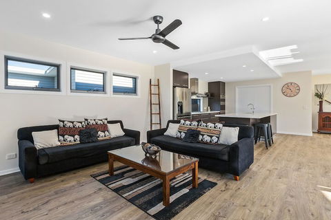 Pebbles At Casuarina Beach - Accommodation Noosa 3