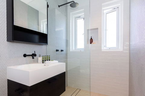 Bondi Breeze - Accommodation Noosa 7