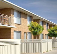 The Executive - Central  Sophisticated - Accommodation Noosa
